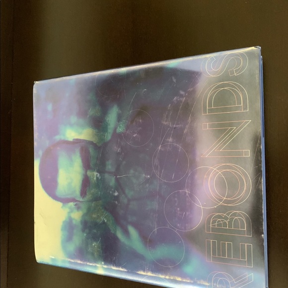 Louis Vuitton REBOUNDS coffee table Book - Picture 3 of 6